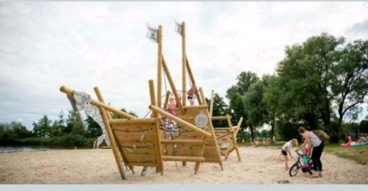 Kajuit423 6Pers 5Sterren Vakantiepark Bergumermeer Aan Het Water In Friesland Met Zwembad Villa Suameer ภายนอก รูปภาพ